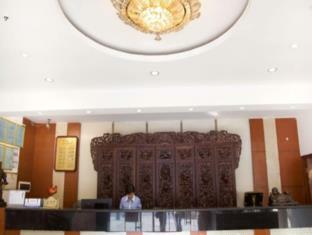 Nanning Gold Red Forest Hotel Exterior photo